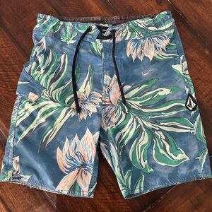 Volcom boys trunks Polydactyl Mod